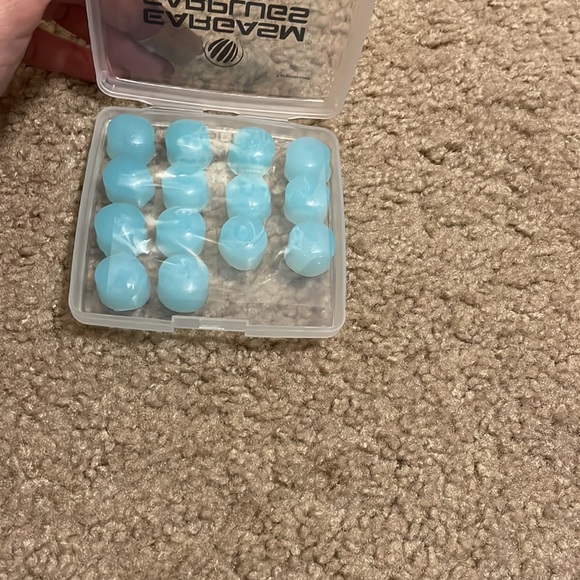 🛍️Earplugs - Picture 2 of 2